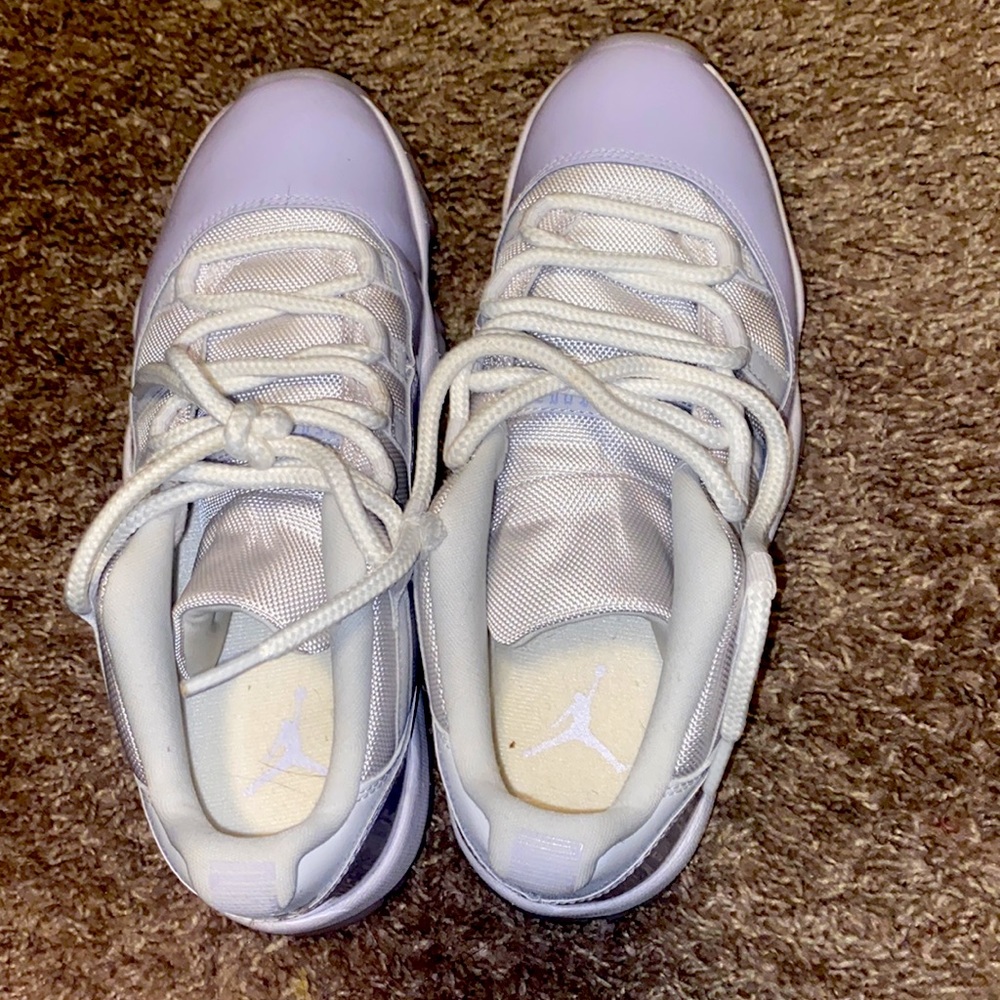 Jordan 11 Retro Low Pure Violet (Women's)